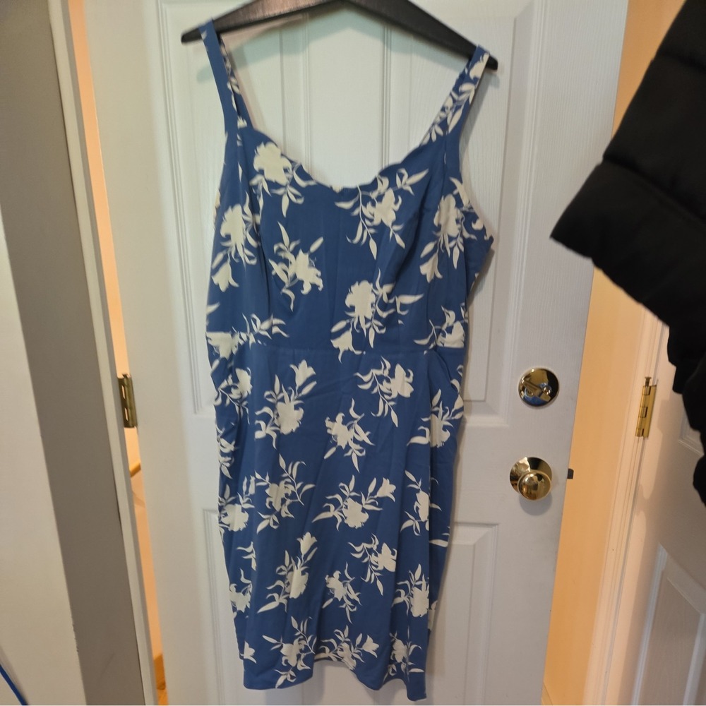 41 Hawthorn Blue Floral Scallop Neck Mini Dress Size 1x - Picture 4 of 8